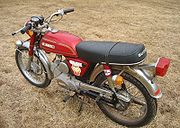 - 180px-1976-Suzuki-A100A-Go-Fer-Red-6458-5