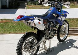 2001-Yamaha-WR250F-Blue-2.jpg
