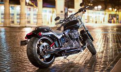 Harley-davidson-breakout-2-2015-2015-1.jpg