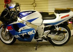 1998-Suzuki-GSX-R600-BlueWhite-1.jpg