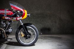 Ducati-860-GT 2.jpg