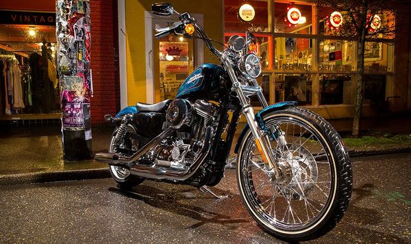 2015 Harley Davidson Seventy-two
