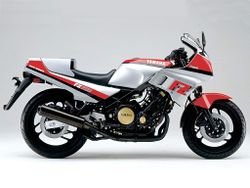 Yamaha-FZ750-85--4.jpg