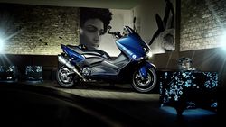 Yamaha-tmax-hyper-modified-marcus-walz-2013-2013-2.jpg