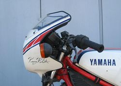 1985-Yamaha-RZ350-Red-2.jpg